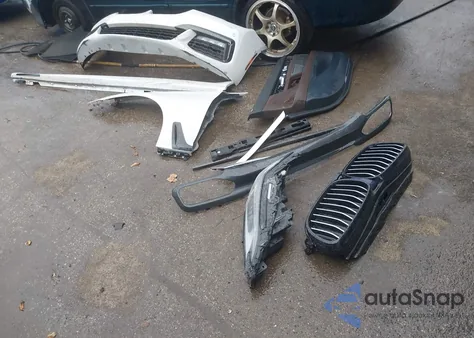 2018 BMW Alpina B7 xDrive из США, поврежденный, VIN WBA7F2C58JB238567